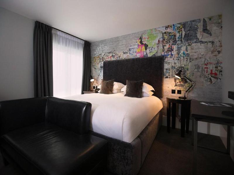 Malmaison Reading image
