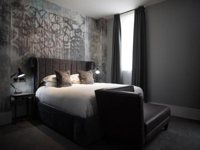 Malmaison Reading image