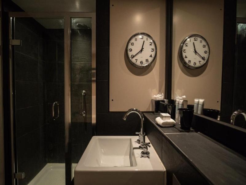 Malmaison Reading image