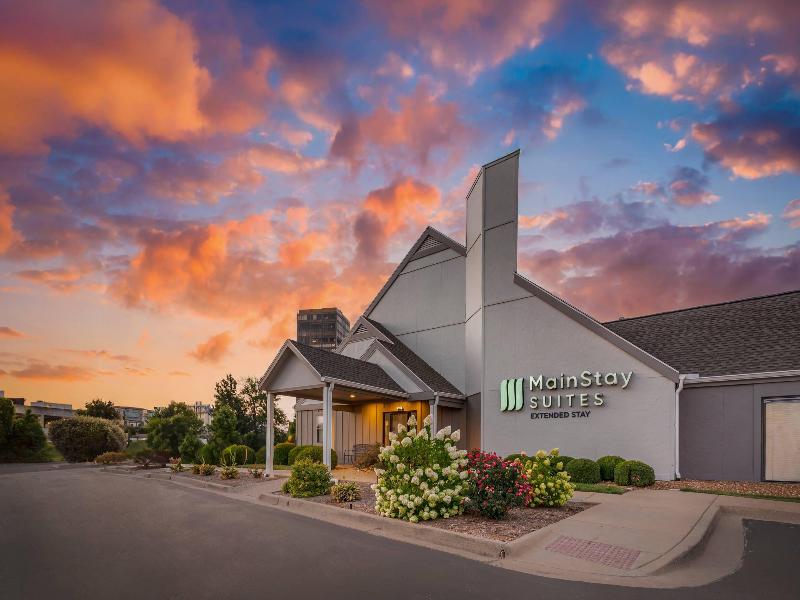 Mainstay Suites St. Louis - Galleria image
