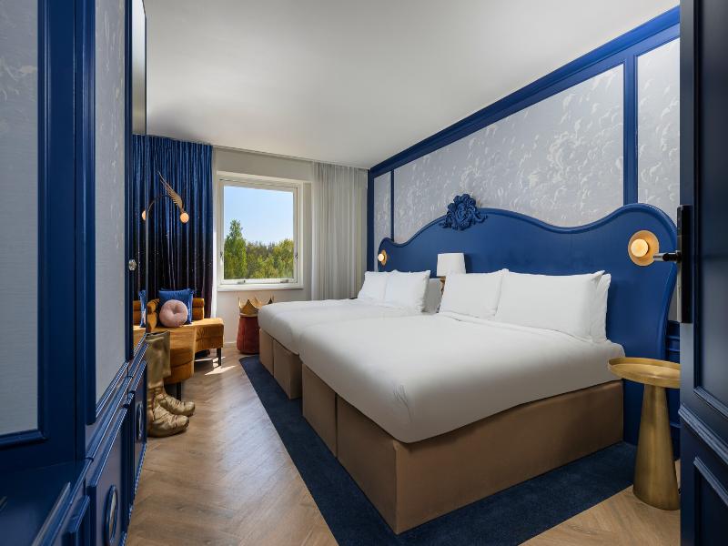 Efteling Hotel Wonder Entrance Tickets Included image