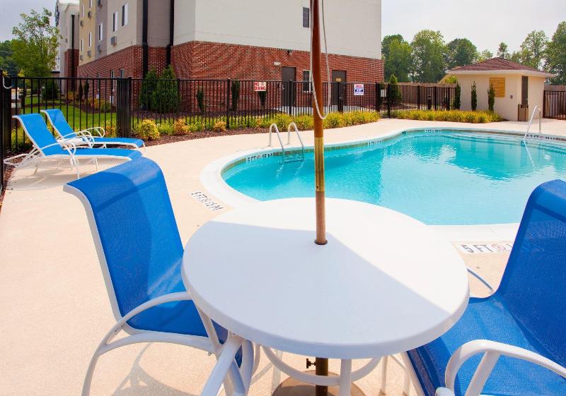 Hotel Candlewood Suites Rocky Mount