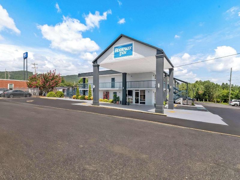 Americas Best Value Inn & Suites Dalton image