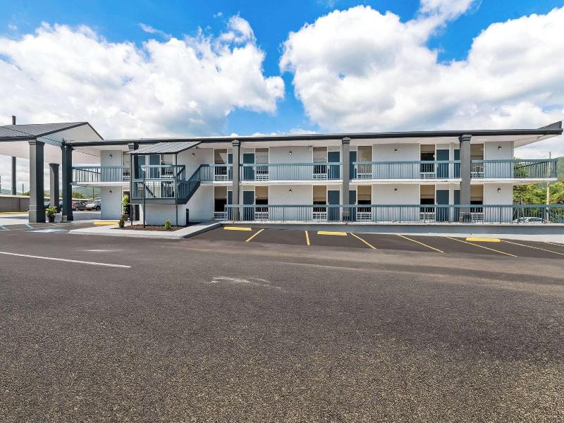 Americas Best Value Inn & Suites Dalton image