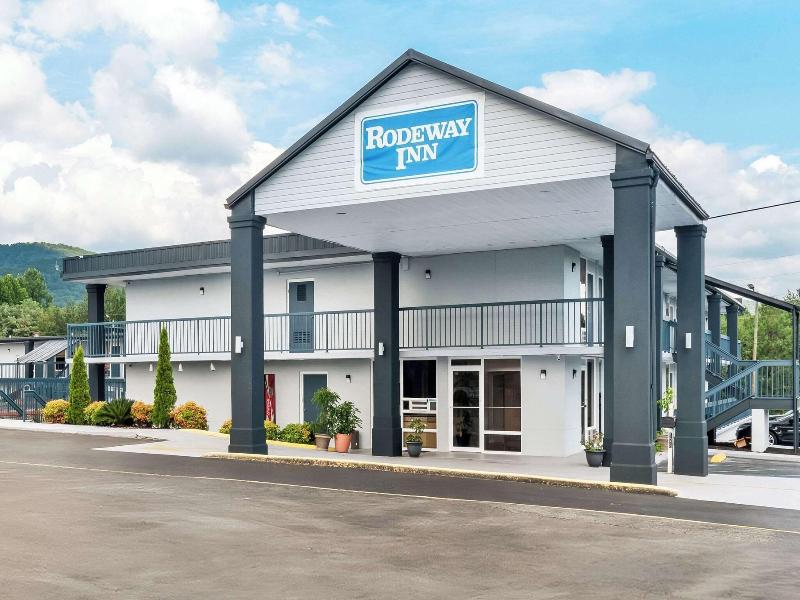 Americas Best Value Inn & Suites Dalton image
