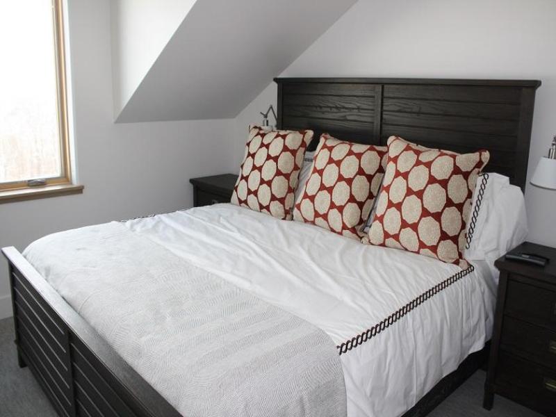 Mountain Lodge at Okemo, A Vail Resorts Property image