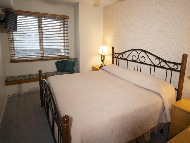 Mountain Lodge at Okemo, A Vail Resorts Property image