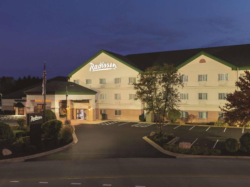 Radisson Hotel & Conference Center Rockford image