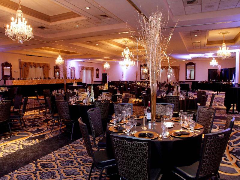 Radisson Hotel & Conference Center Rockford image
