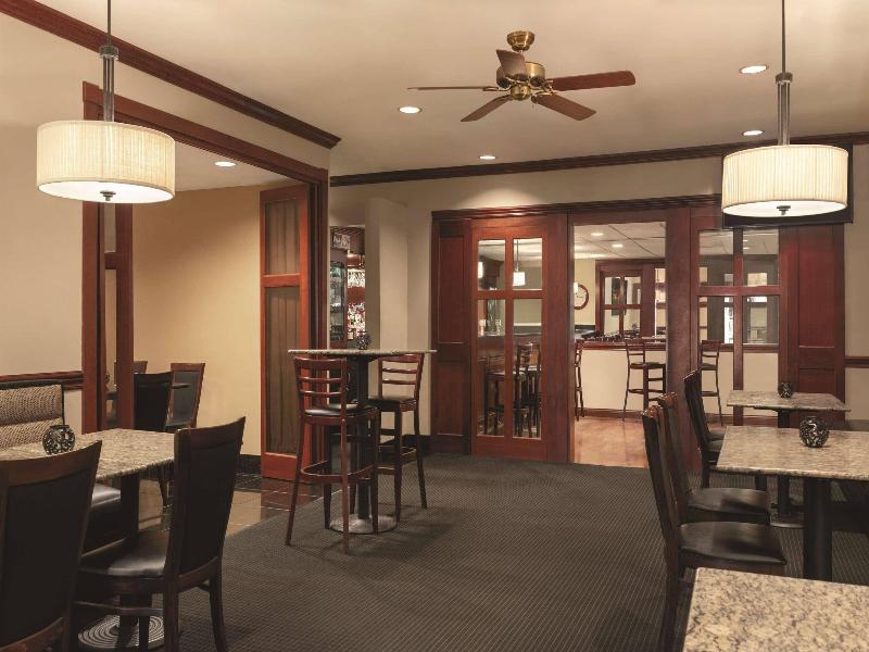 Radisson Hotel & Conference Center Rockford image