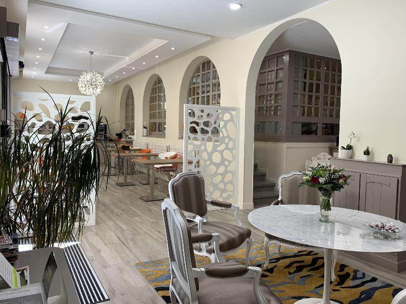 Hôtel Biney  image