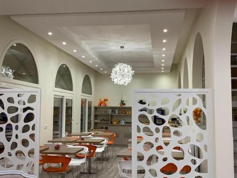 Hôtel Biney  image