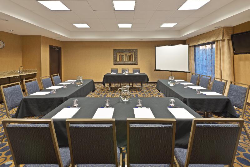 Holiday Inn Express Hotel & Suites Richfield image