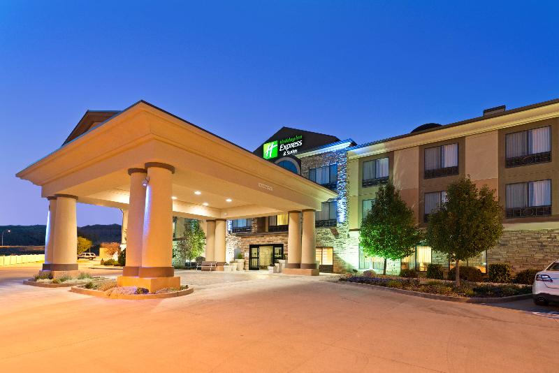 Holiday Inn Express Hotel & Suites Richfield image