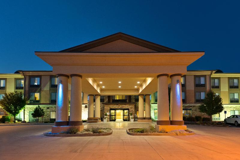 Holiday Inn Express Hotel & Suites Richfield image