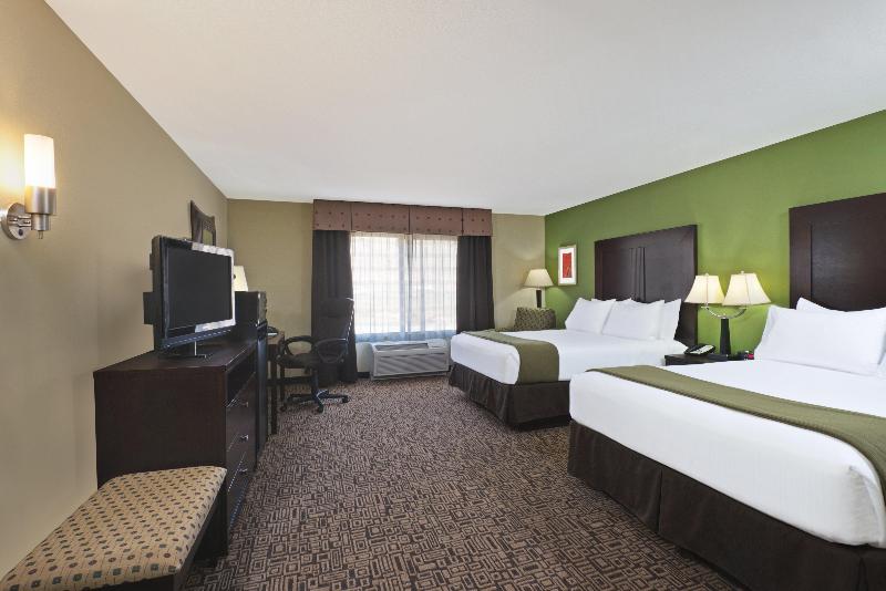 Holiday Inn Express Hotel & Suites Richfield image