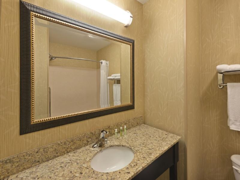 Holiday Inn Express Hotel & Suites Richfield image