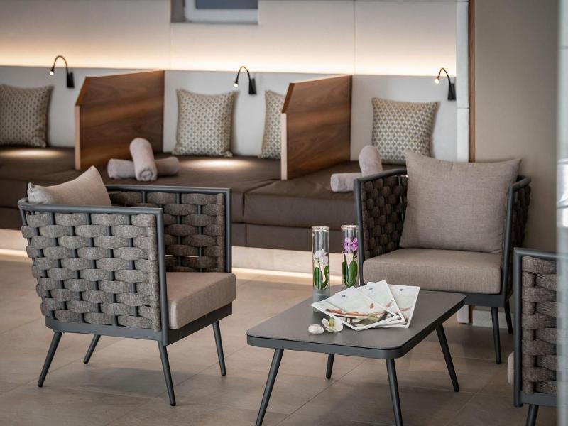 Blumenhotel image