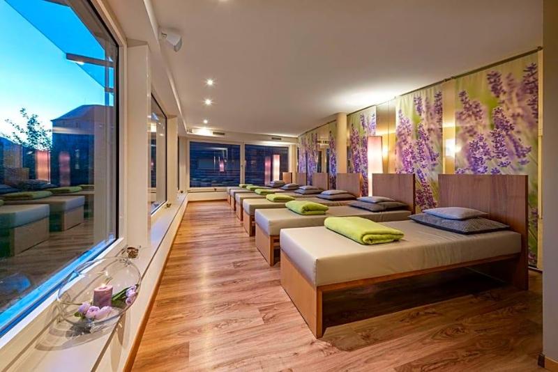 Blumenhotel image