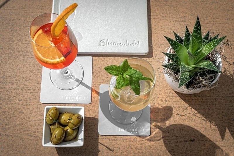 Blumenhotel image