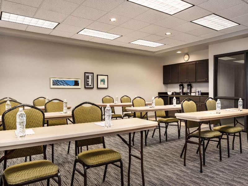 Country Inn & Suites By Radisson St. Cloud East Mn image