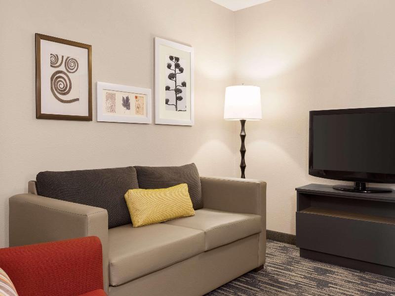 Country Inn & Suites By Radisson St. Cloud East Mn image