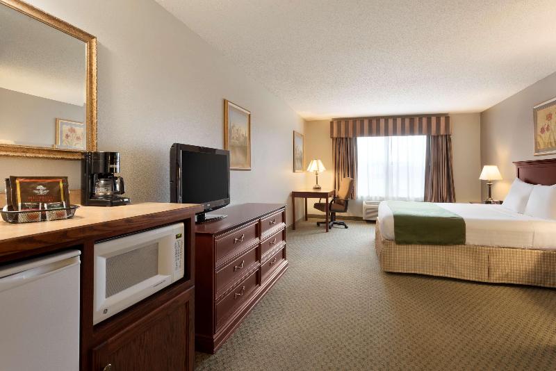 Country Inn & Suites By Radisson St. Cloud East Mn image