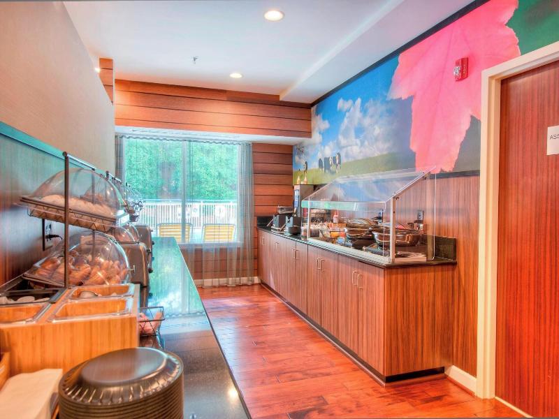 Fairfield Inn & Suites Raleigh Crabtree Valley image