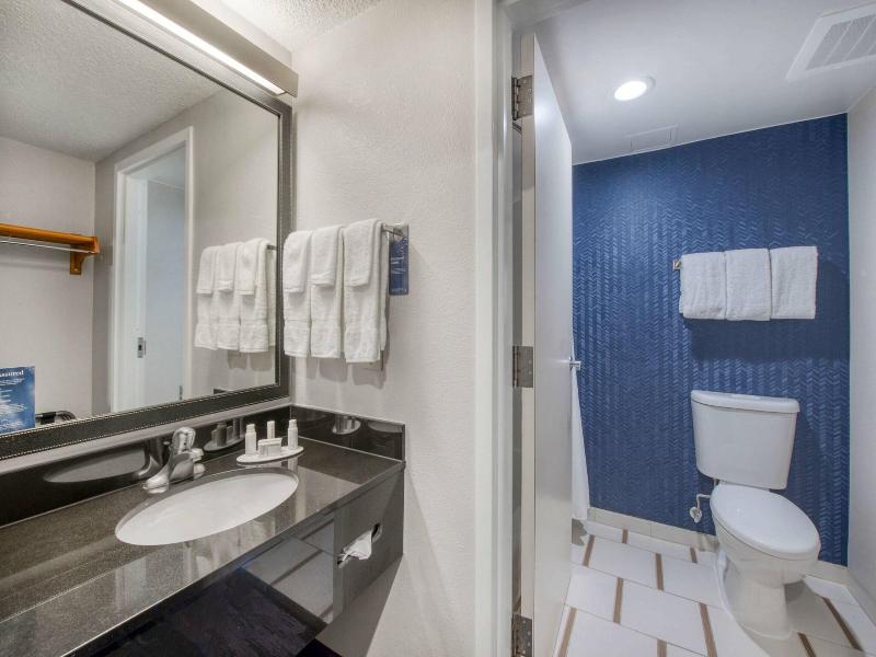 Fairfield Inn & Suites Raleigh Crabtree Valley image