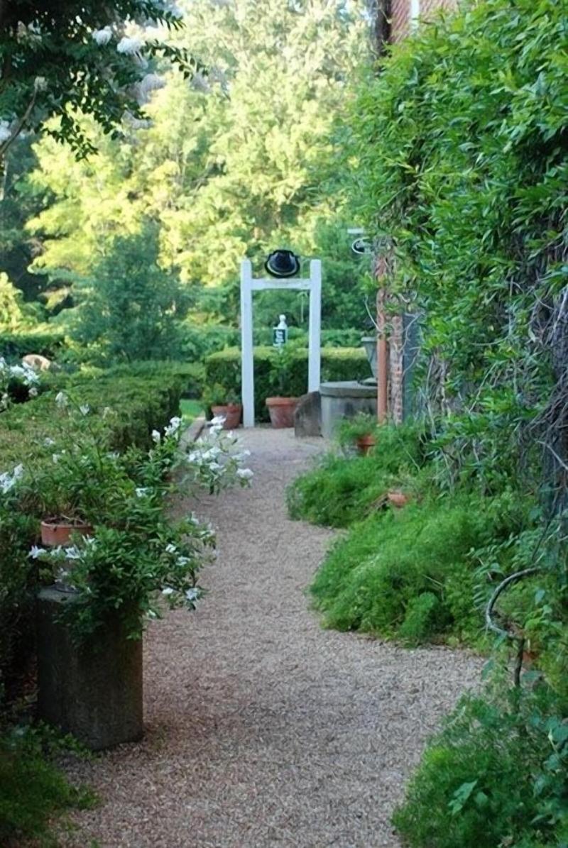 Monmouth Historic Inn & Gardens image