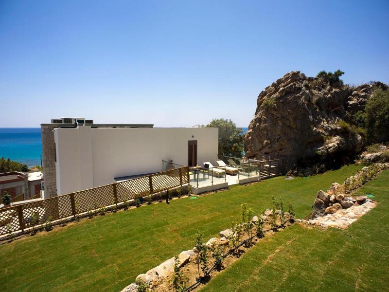 Blue Dream Luxury Villas