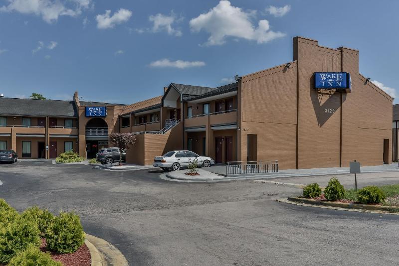Wake Inn Hotel image