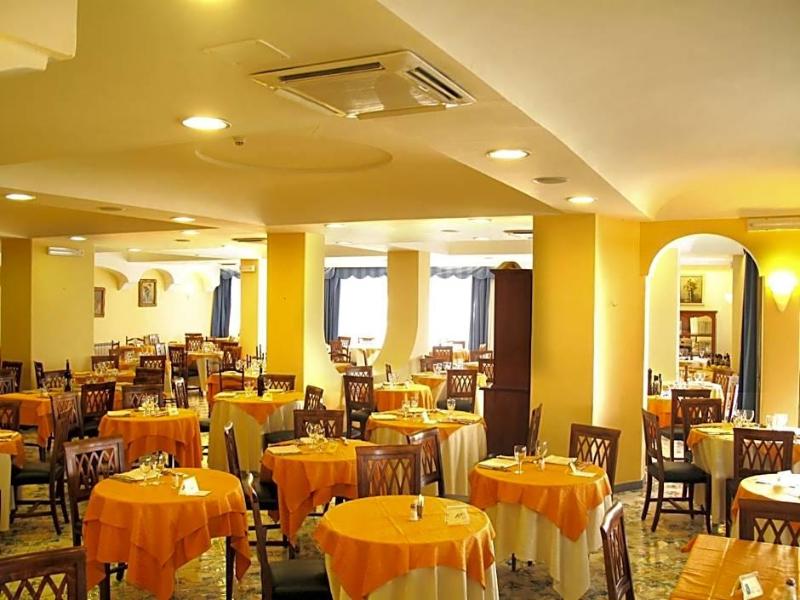 Ambasciatori image