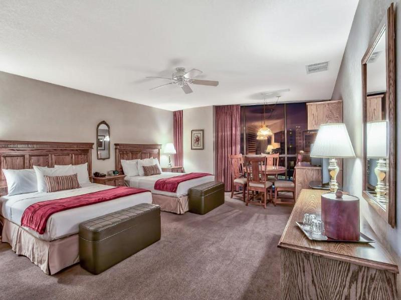 Plaza Resort Club image
