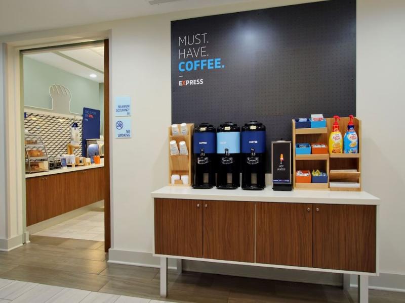 Holiday Inn Express Arkadelphia - Caddo Valley image