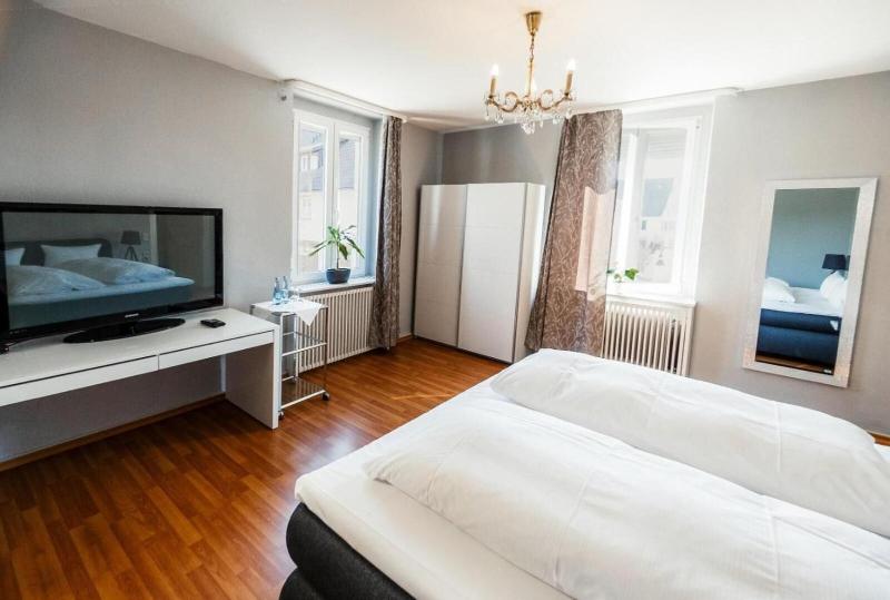 Zur Tanne Landhotel image