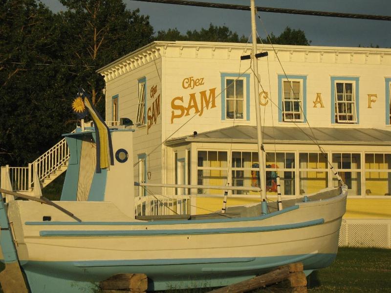 Auberge Du Cafe Chez Sam image