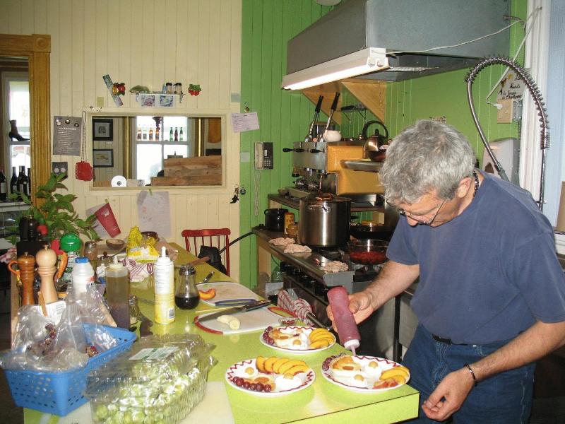 Auberge Du Cafe Chez Sam image