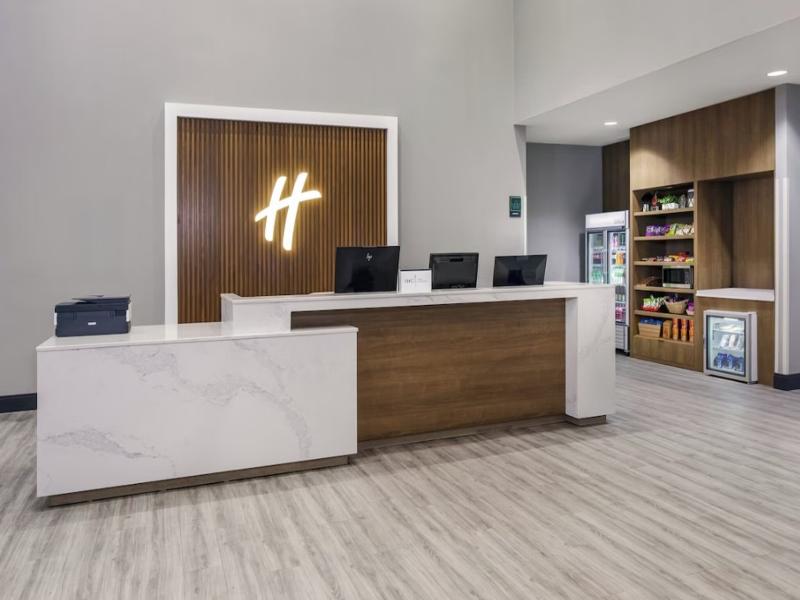 Holiday Inn Quincy image