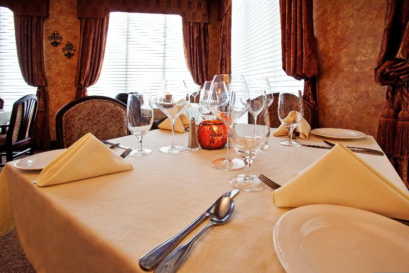 Holiday Inn Quincy image