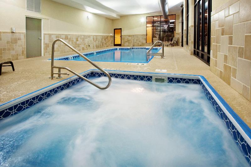 Holiday Inn Quincy image