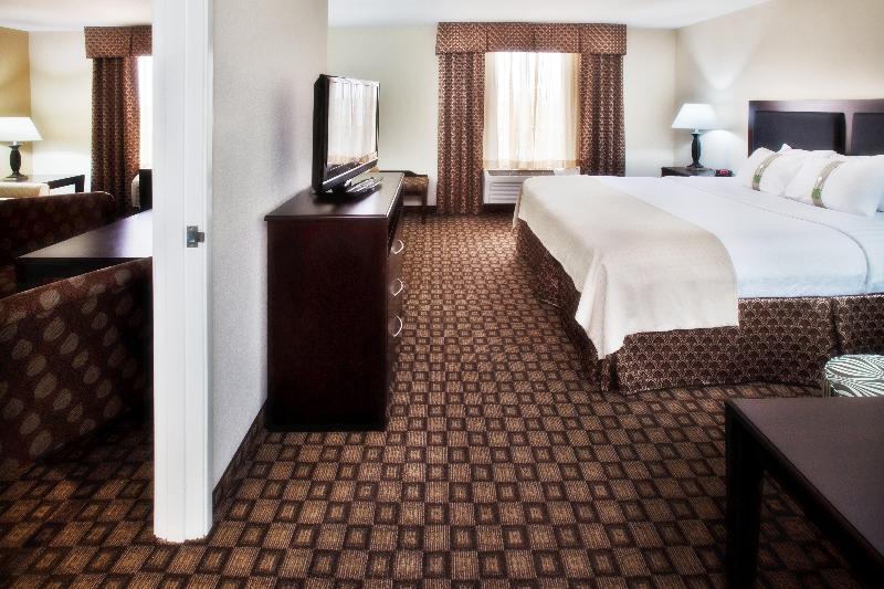 Holiday Inn Quincy image