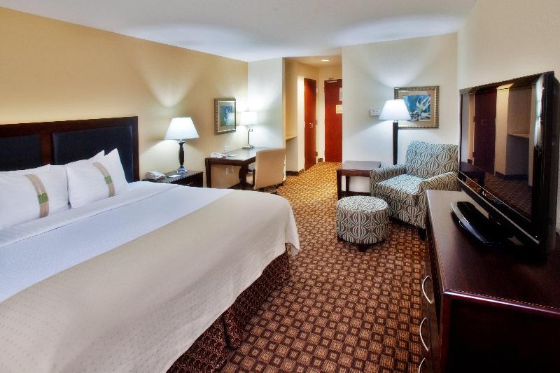 Holiday Inn Quincy image