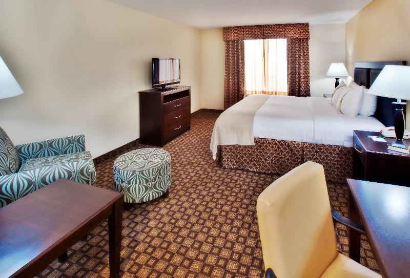 Holiday Inn Quincy image