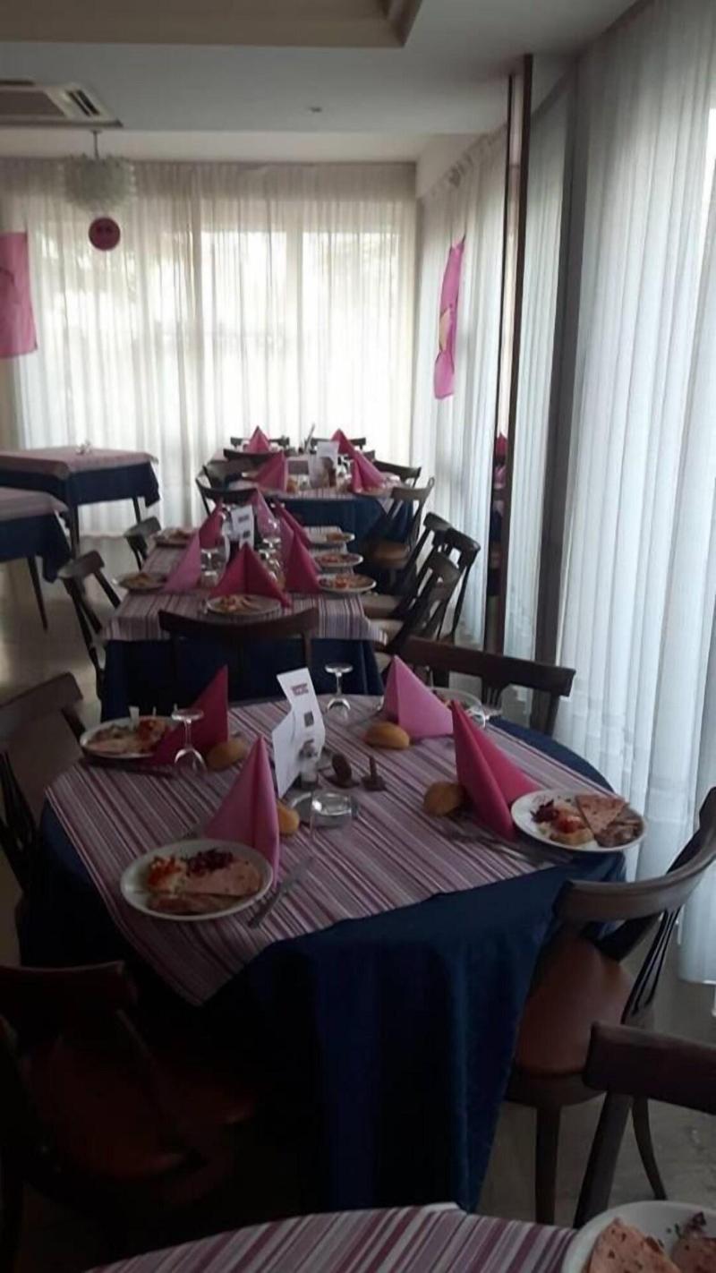 Villa Rosa image