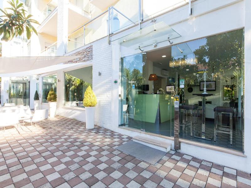 Villa Liliana image