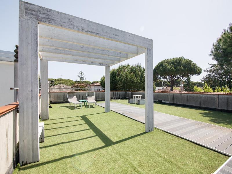 Villa Liliana image