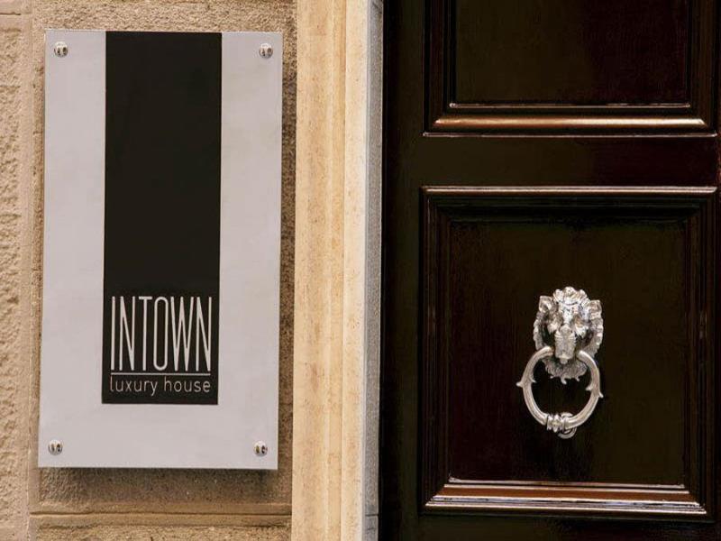 Intown Luxury House image