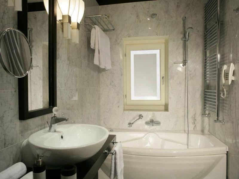 Intown Luxury House image