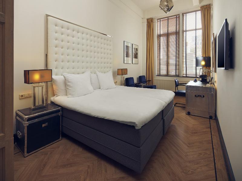 Hotel New York image